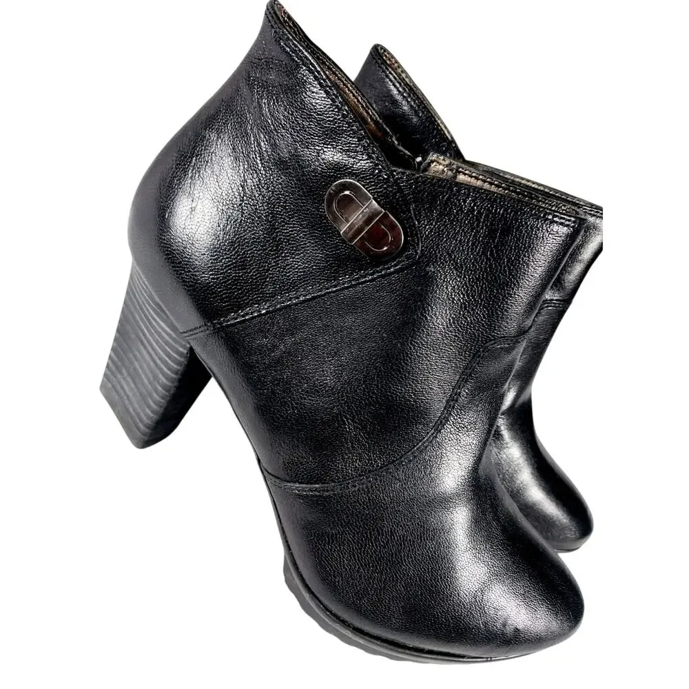 NWOT! EASY SPIRIT! BLACK GENUINE LEATHER CHUNKY HEELED ZIPPER ANKLE BOOTS! 9W